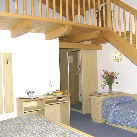 Debra Park Hotel Moena Zimmer foto